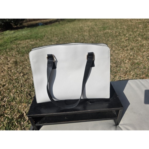 Lulu Handbag - Picture 3 of 9